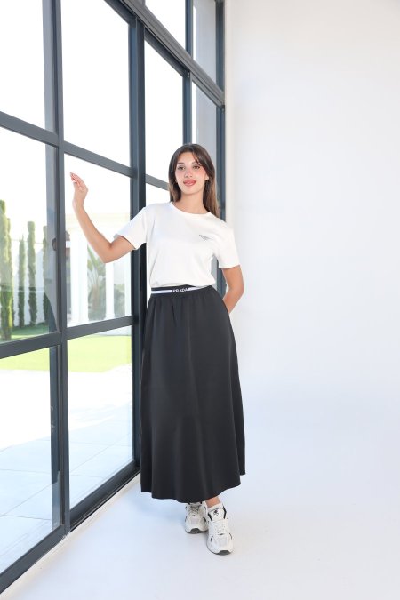 ترنج PRADA مع تنورة
